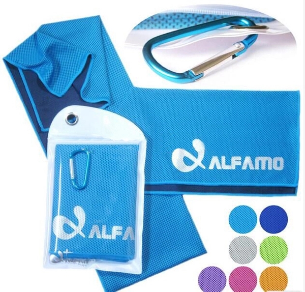 Cooling Towel In Water Resistant Pouch 4