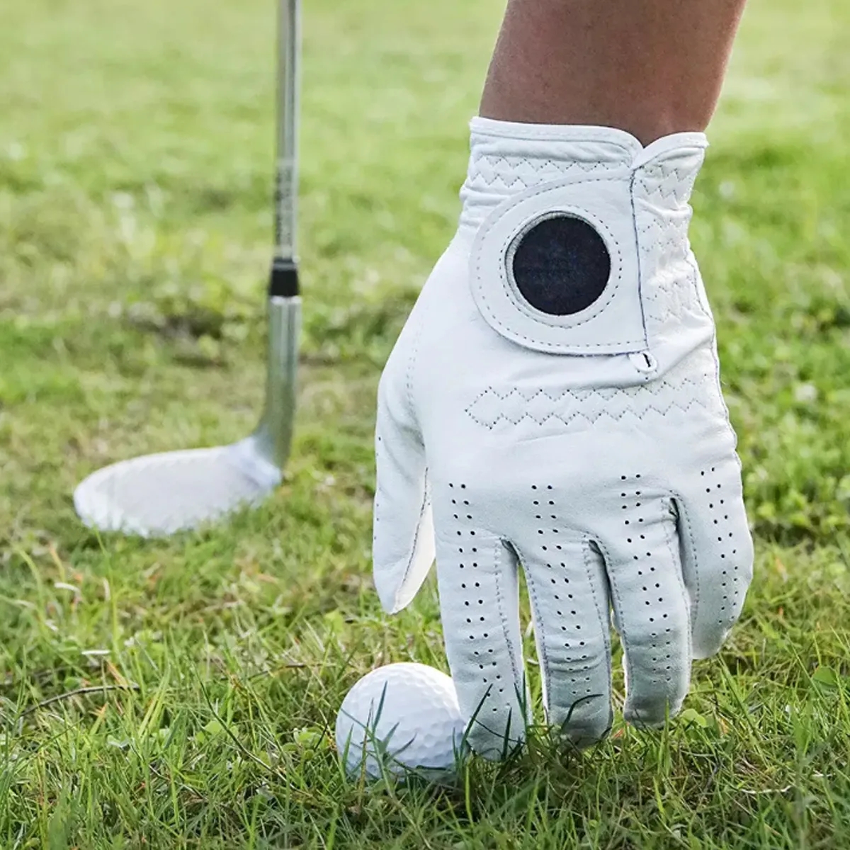 Premium Sheepskin Leather Golf Glove with Custom Logo 5