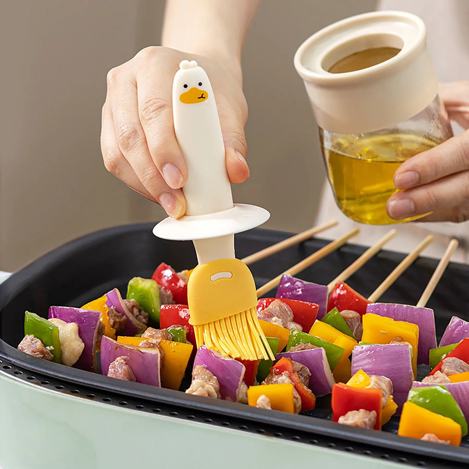 Plastic Barbecue Oil Brush Integrated Bottle 4