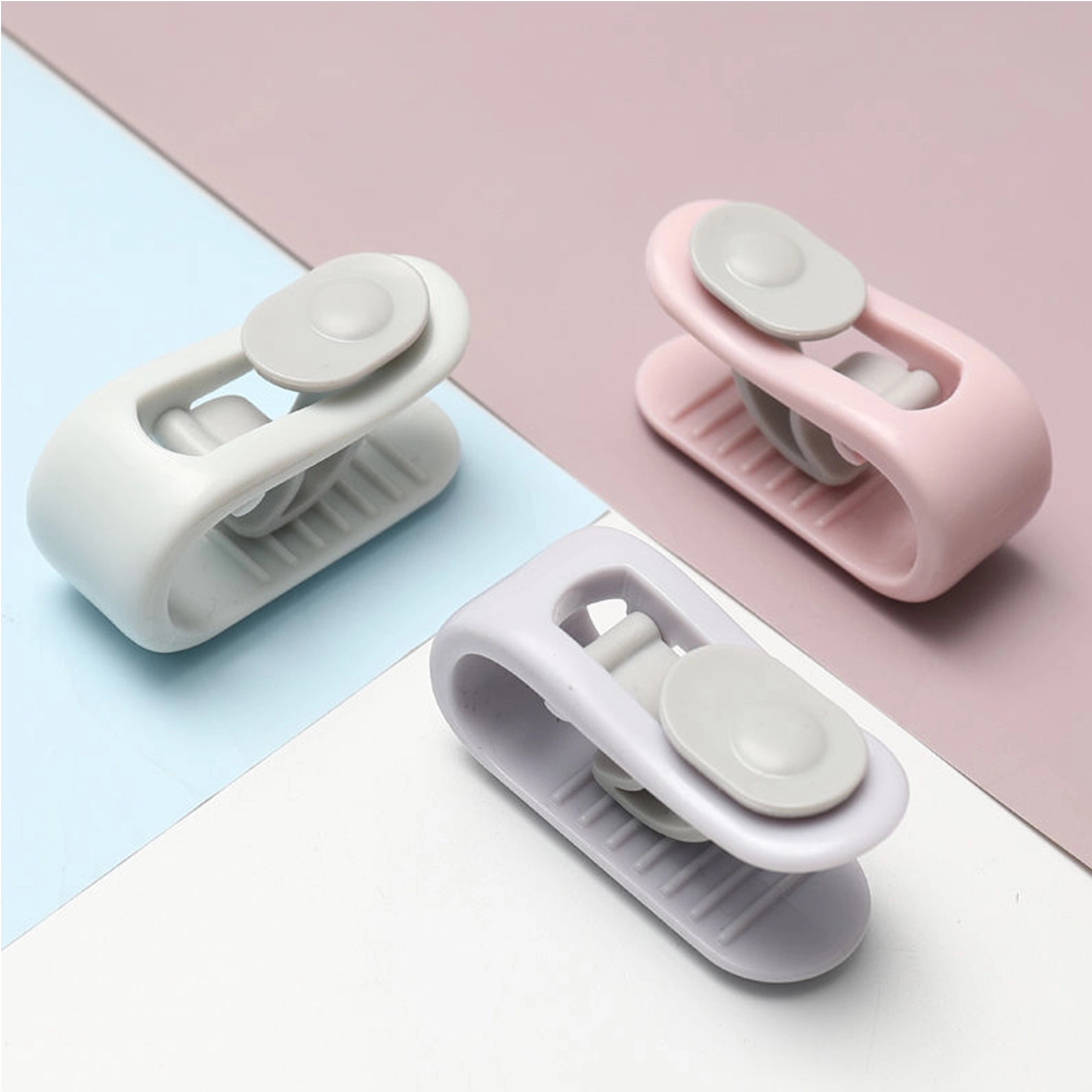 Bed Sheet Clips 3