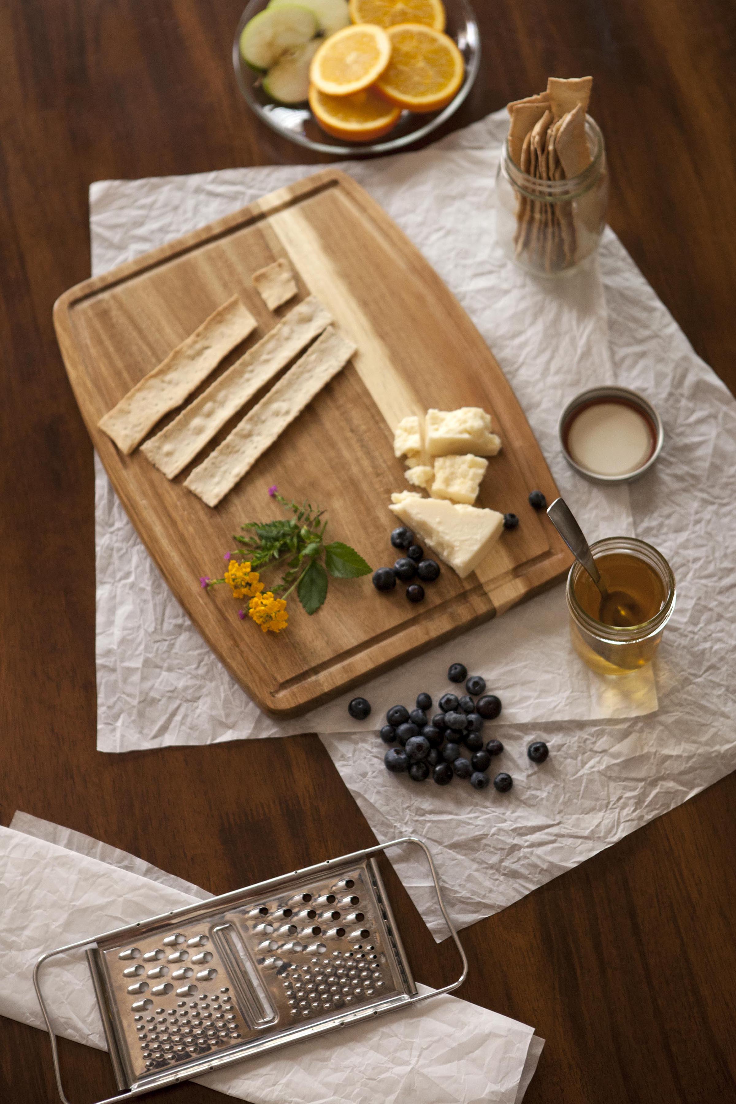 Ovale Acacia Cutting Board 4
