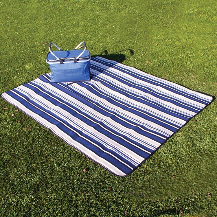 Kernwood- Plush All-Purpose Picnic Blanket 2