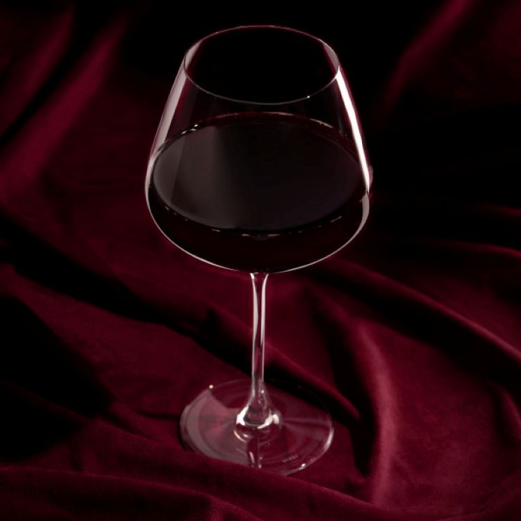 Viski® Reserve Inez Crystal Burgundy Glass, set of 4 8