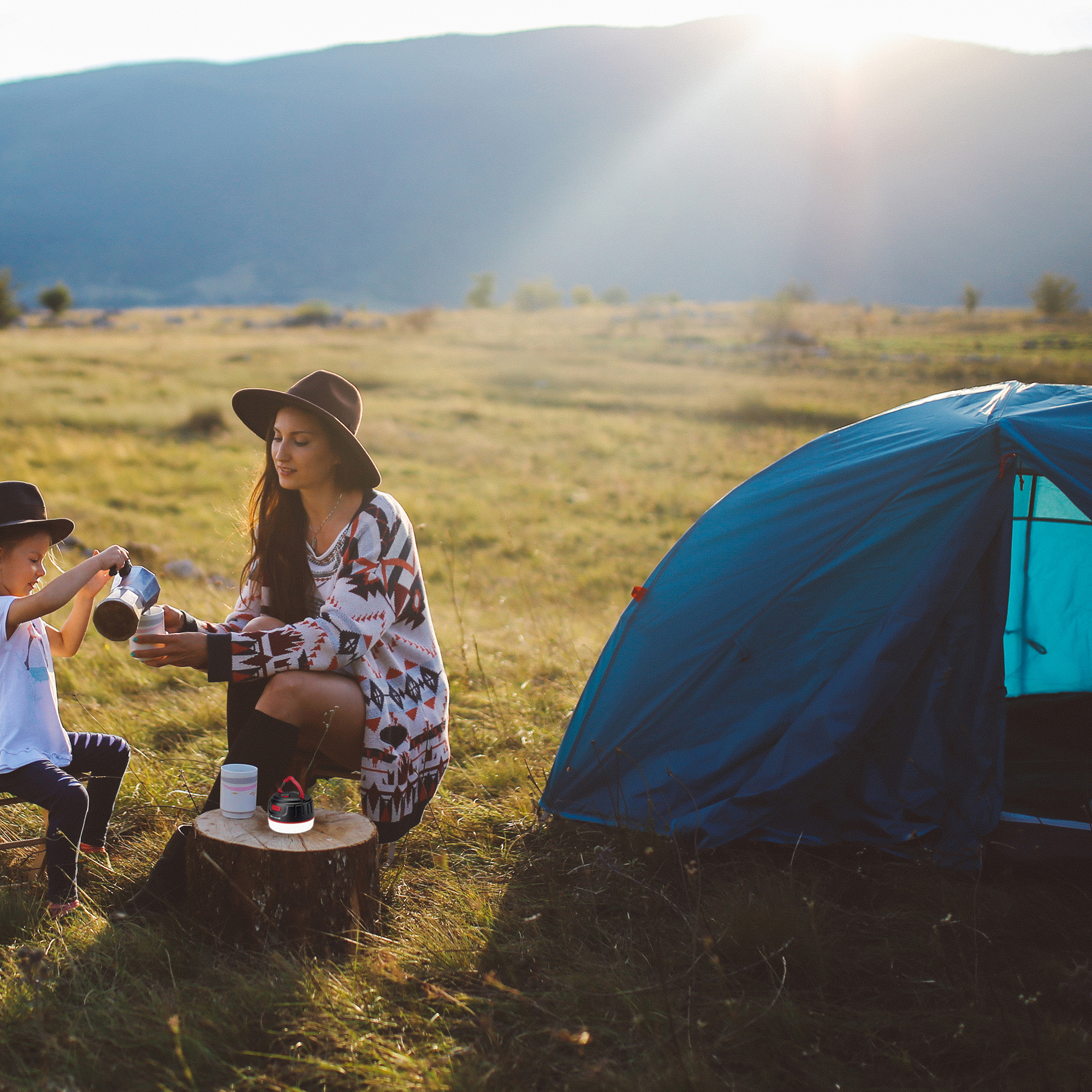 iLive™ Outdoor Lantern and Powerbank 17