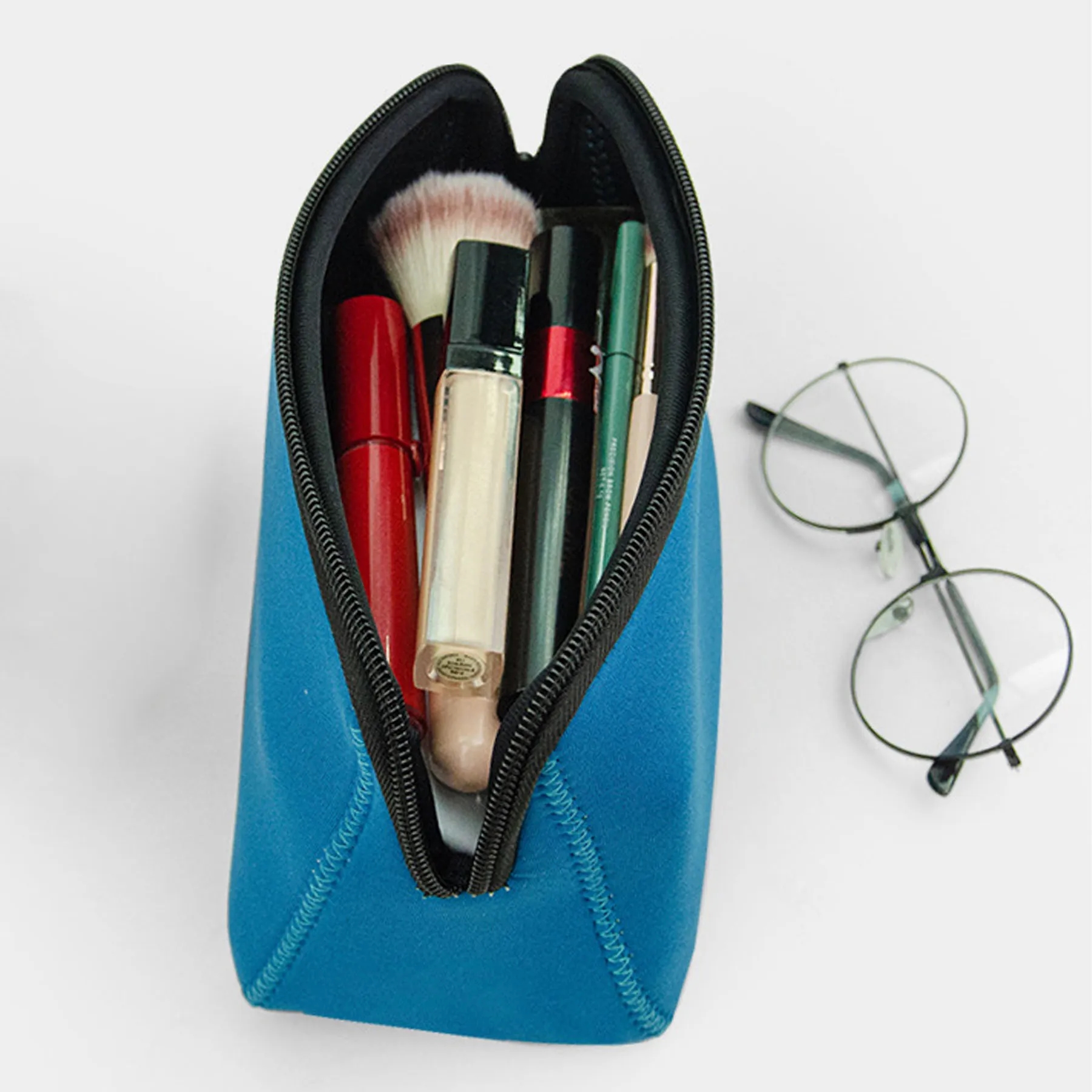 Portable Neoprene Cosmetic Bag 3