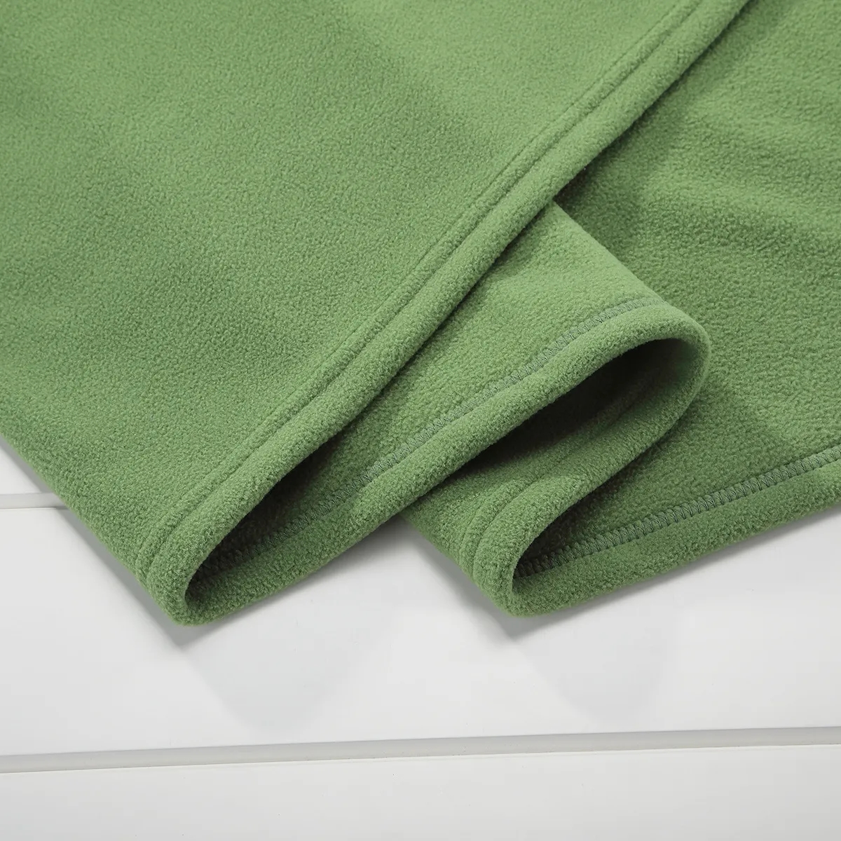 Lightweight Fleece Blanket 6