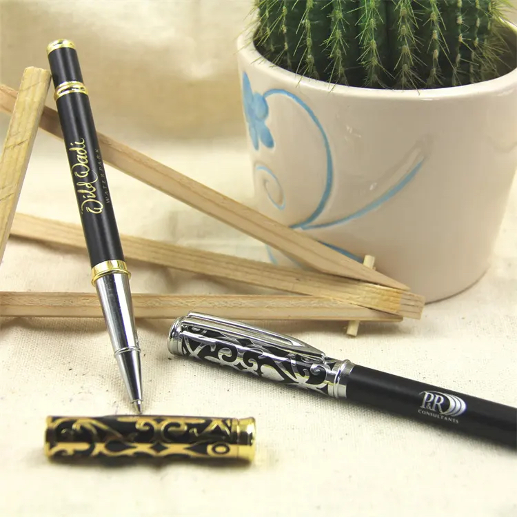 CÉLINE Filigree Luxe Pen 3