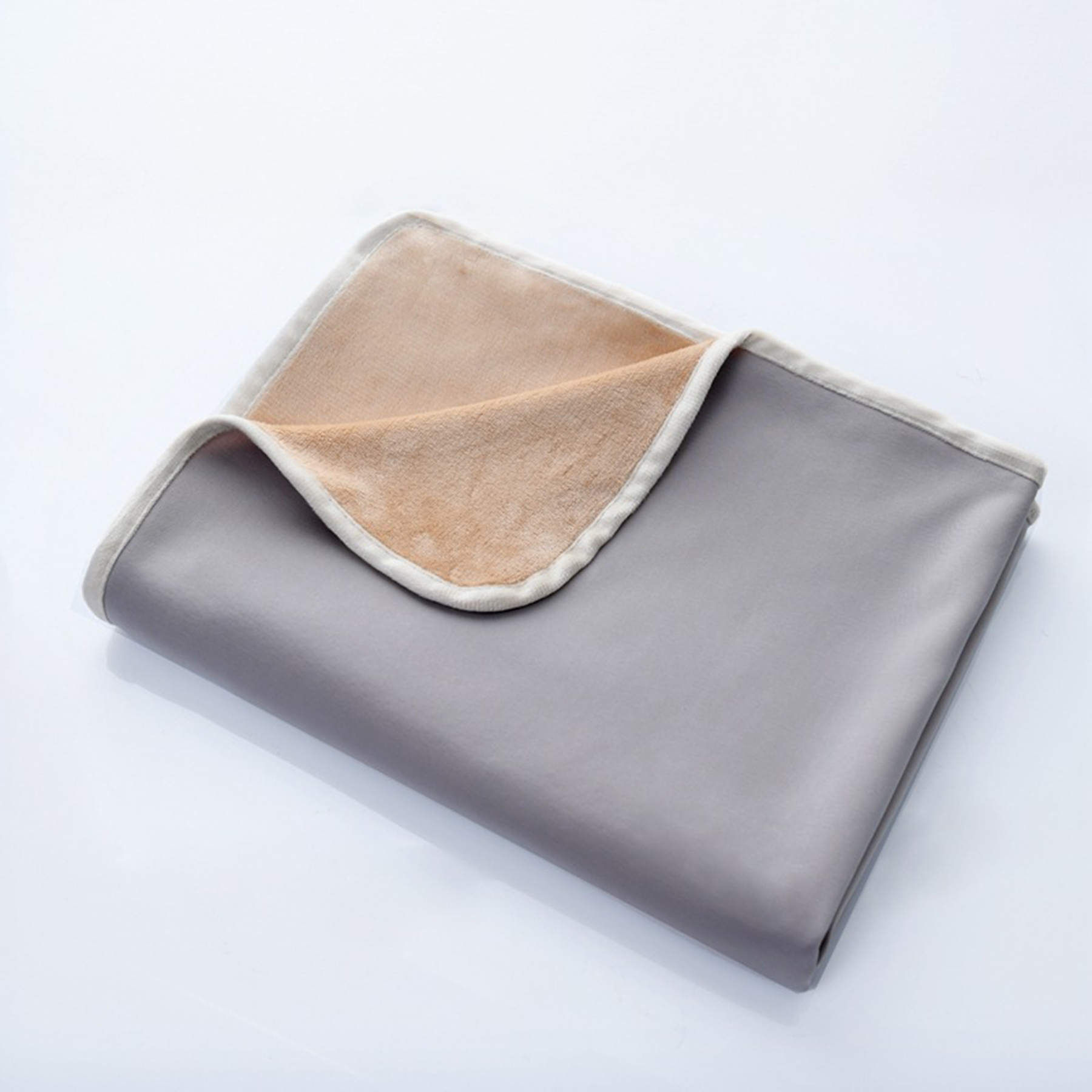 Soft Cooling Blanket Absorbs Heat 4
