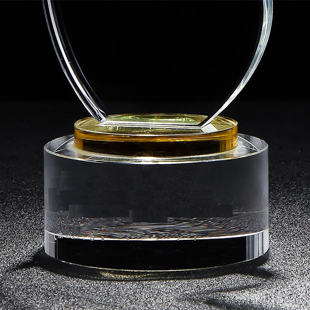 Crystal Trophy A19-154 4