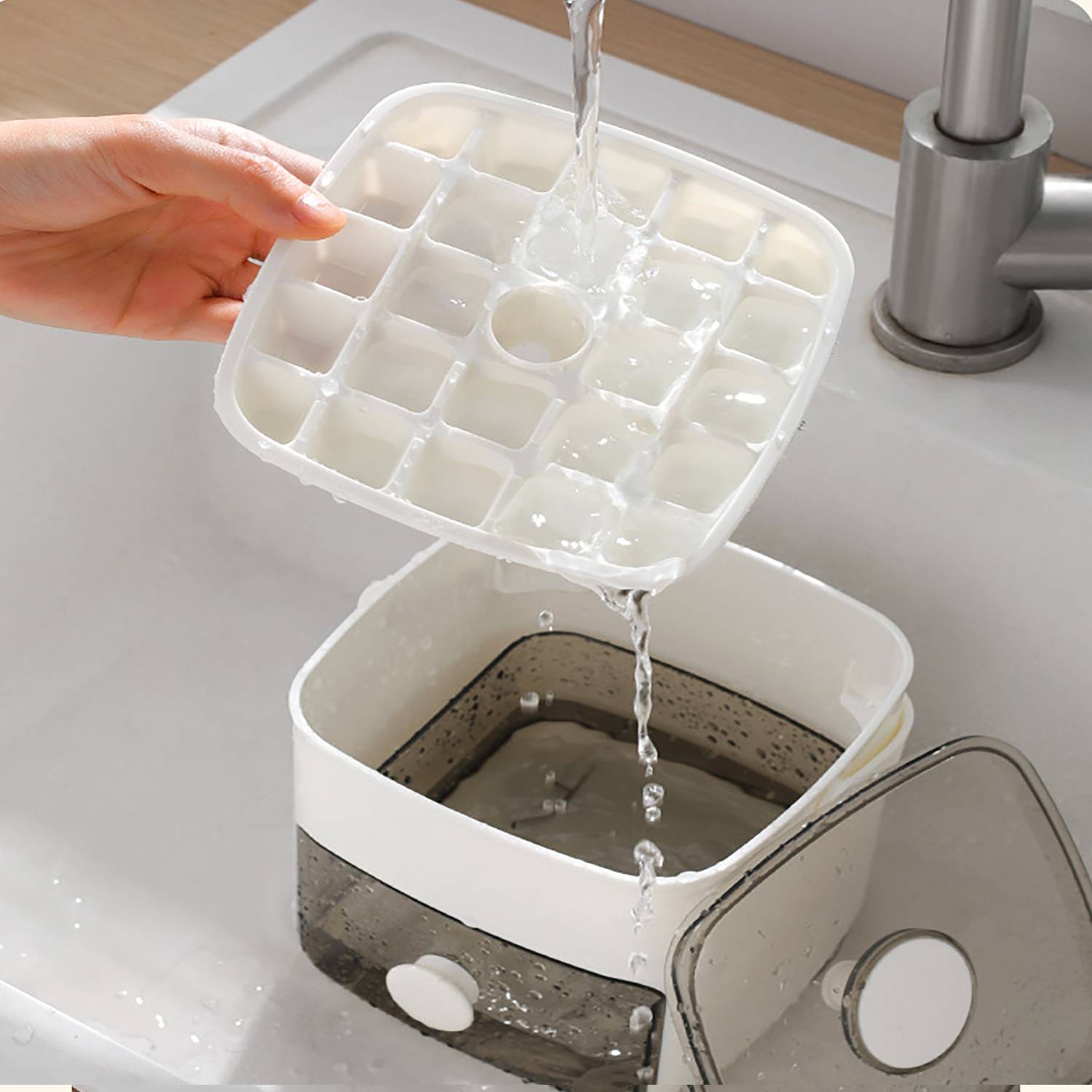 Ice Cube Maker Box w/ Handle 4