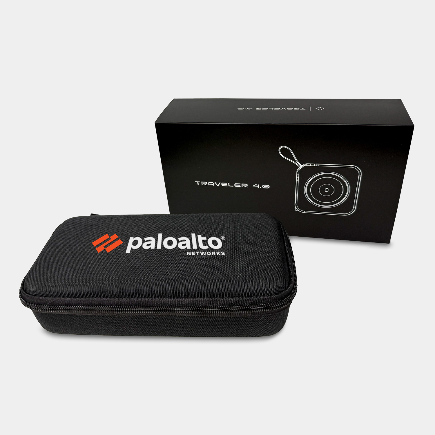 Traveler 4.0 - Universal Power Bank with Built-In Wireless Charging 8