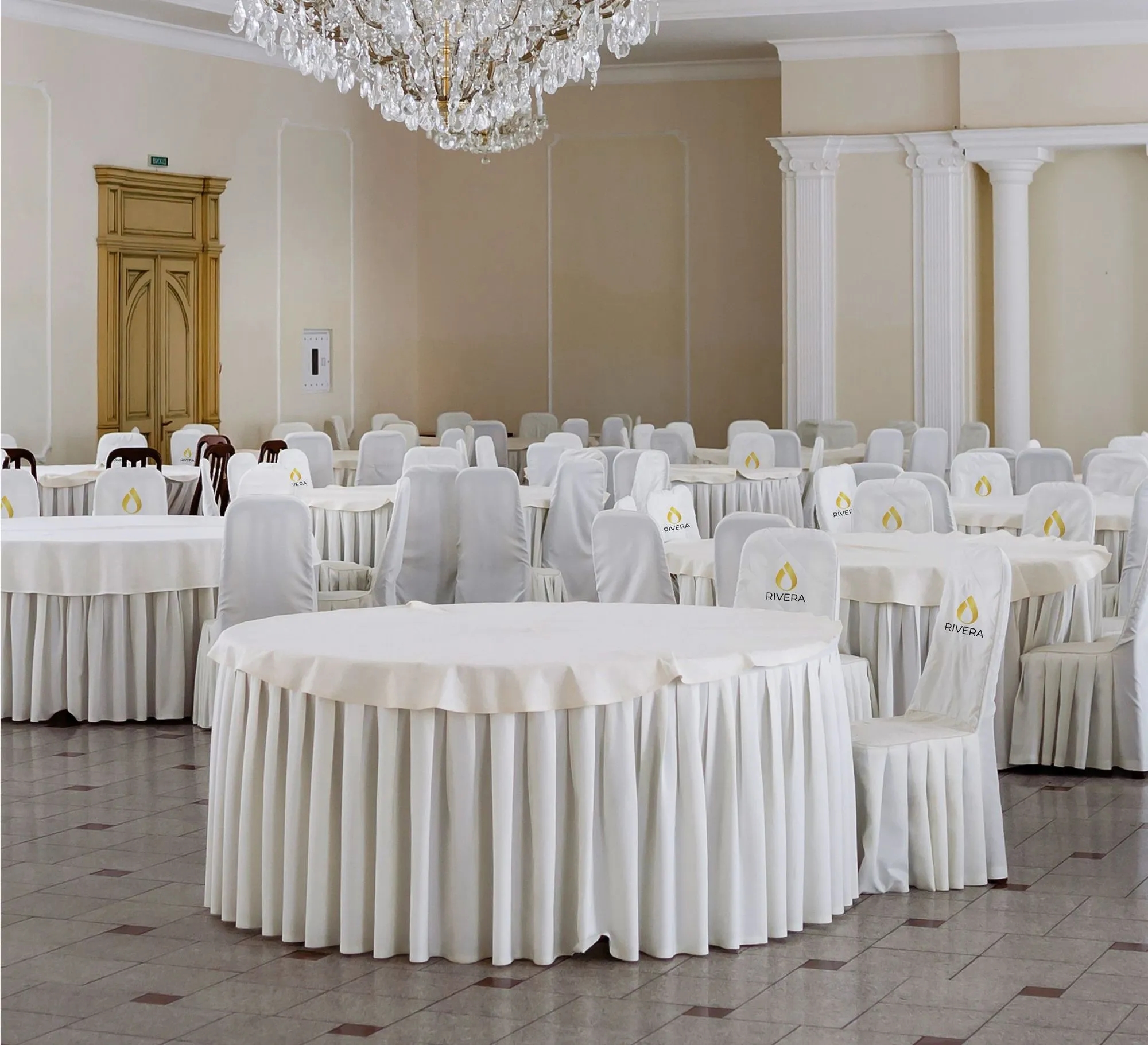 Pleated Banquet Chair Covers (14.2" x 32.3") 3