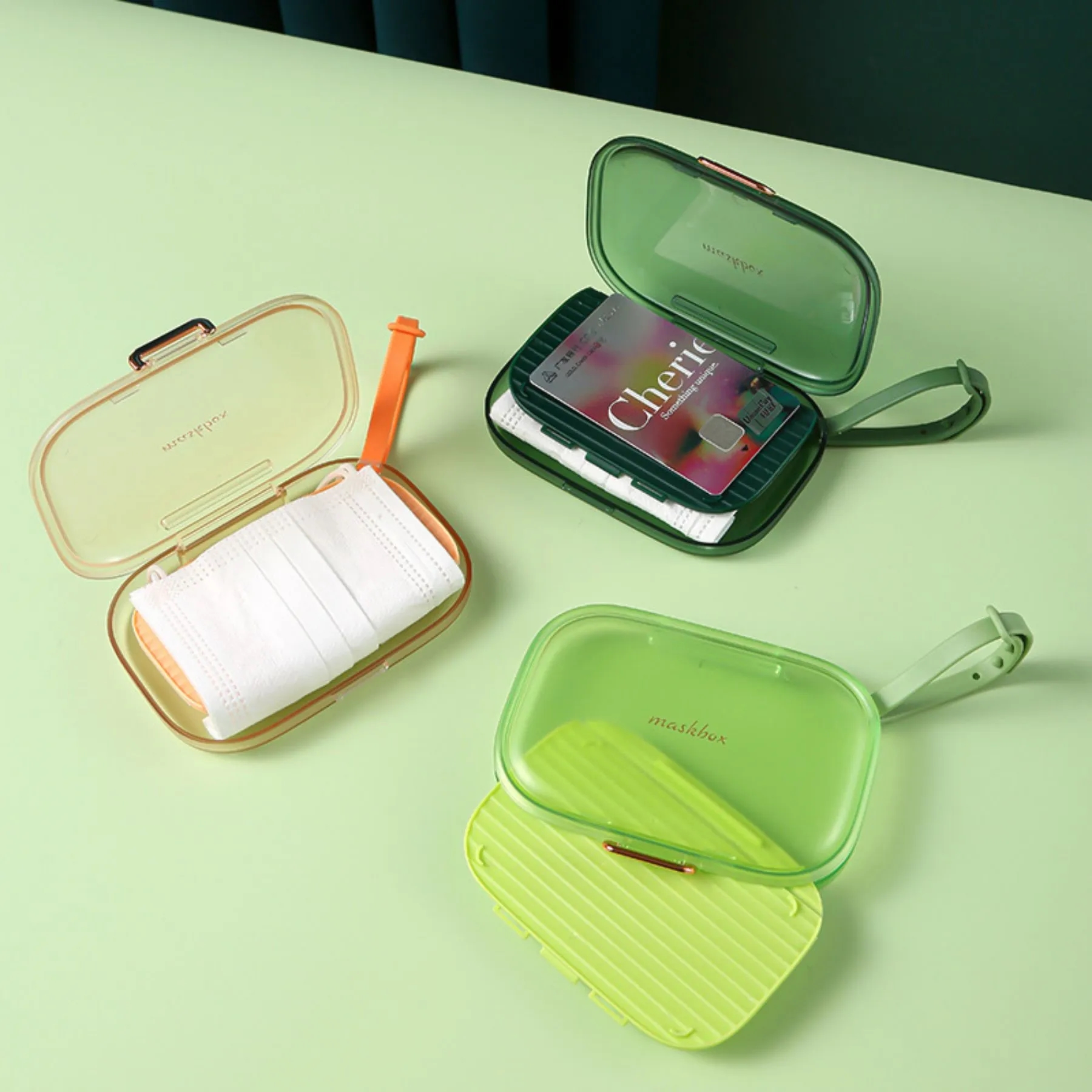 Portable Dust-Proof Face Mask Storage Case 2