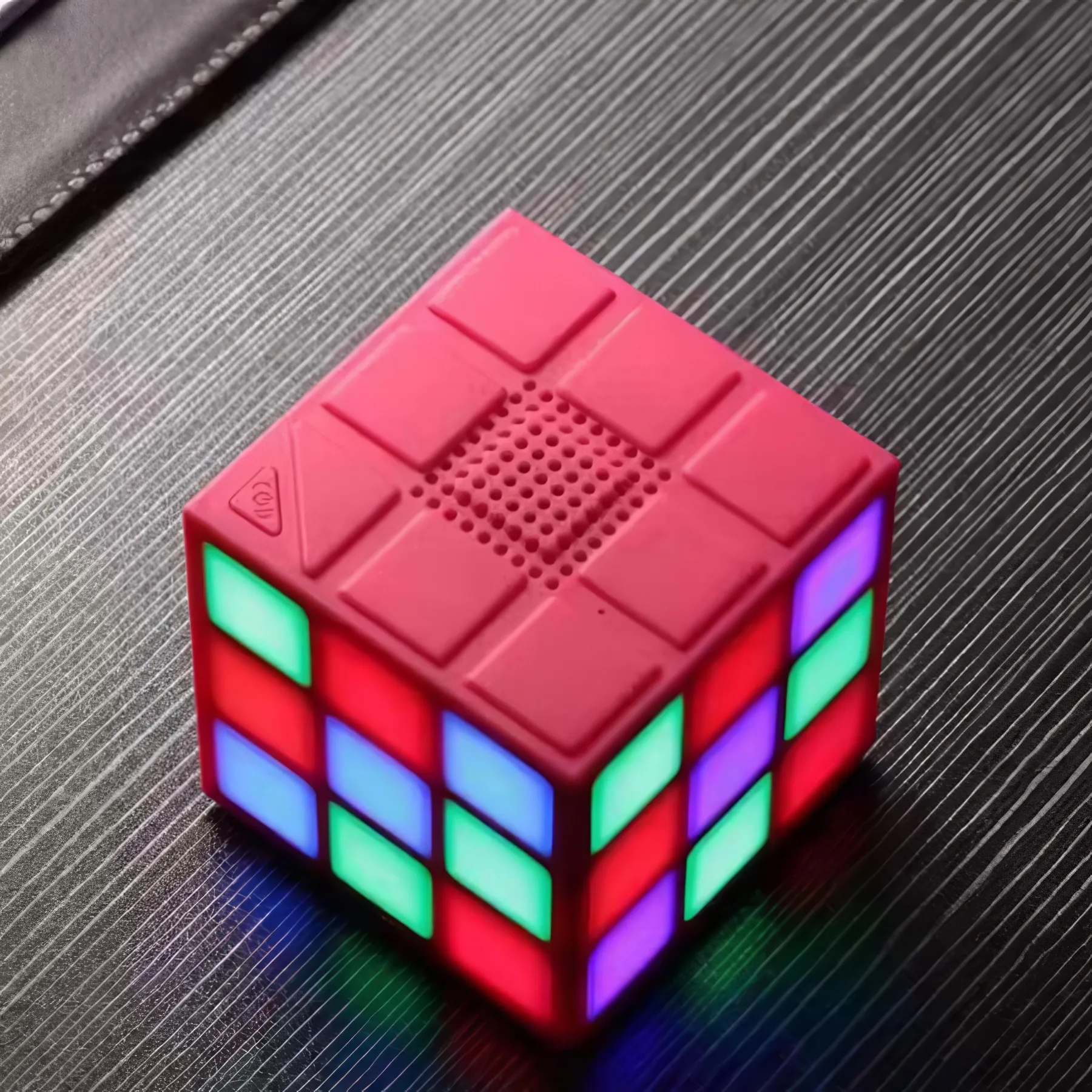 Multiple Colors Wireless Speaker 5