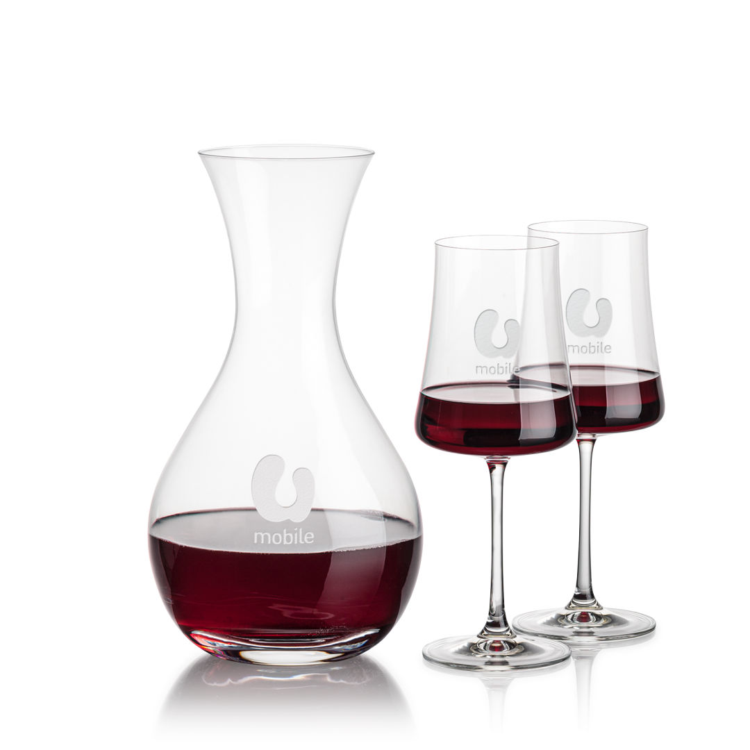 Adelita Carafe & Dakota Wine