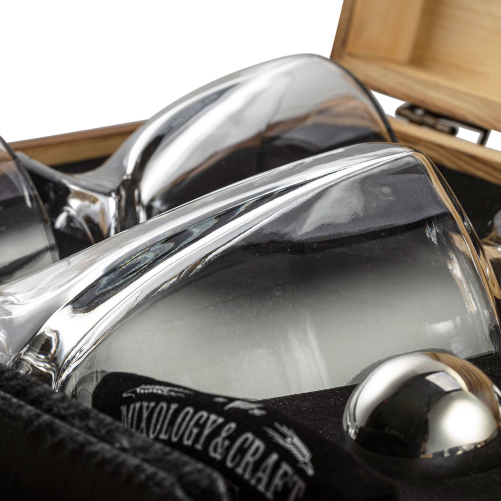 Elegant Whiskey Decanter Set in Wooden Box 3