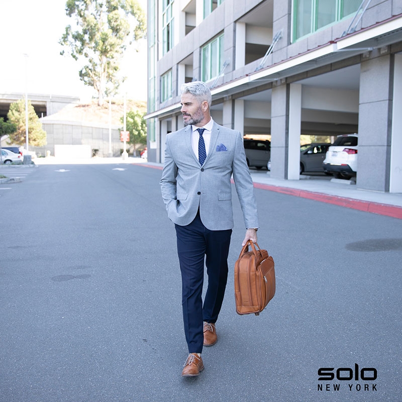 Solo New York Walker Leather Rolling Case 5