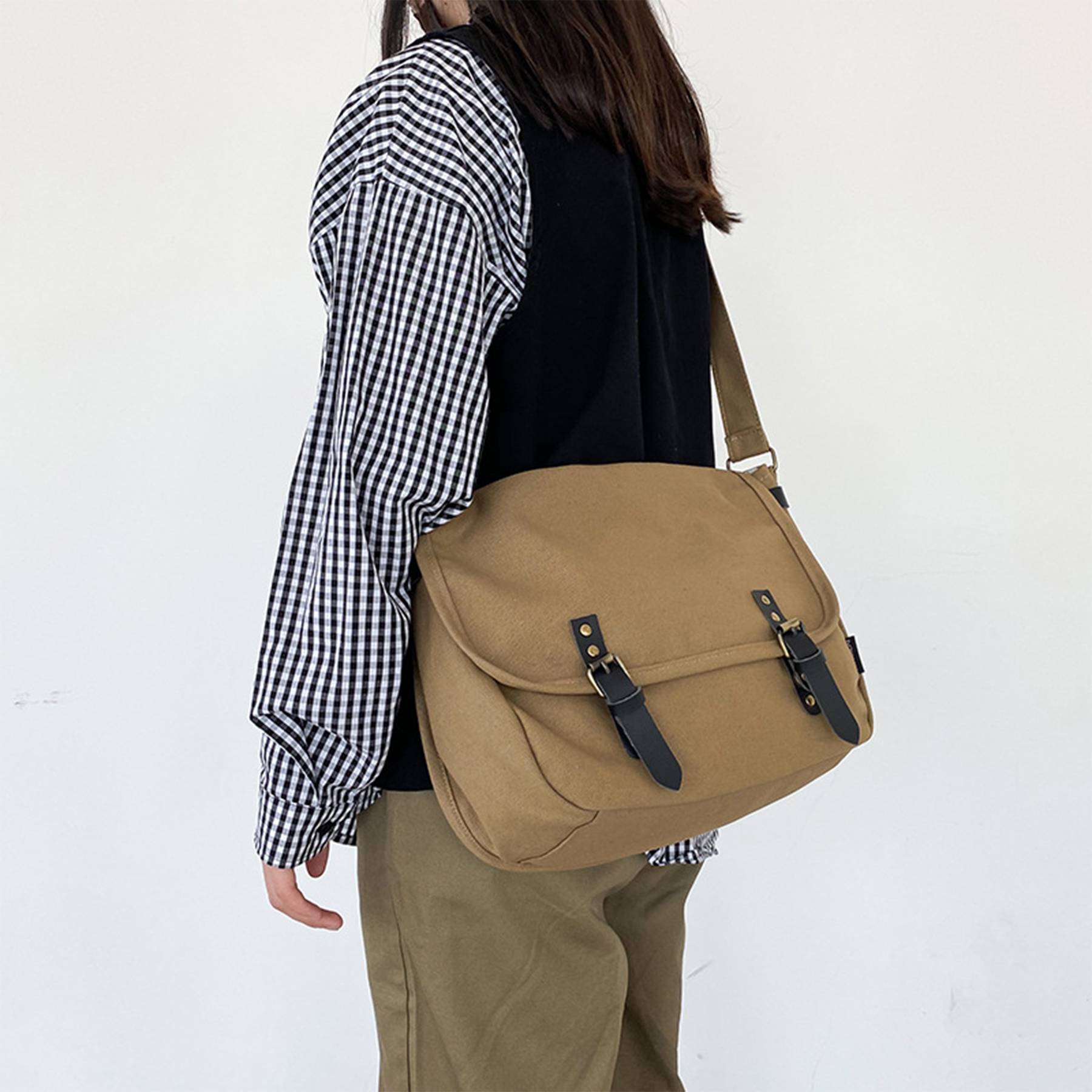Canvas Large capacity vintage postman shoulder bag 1