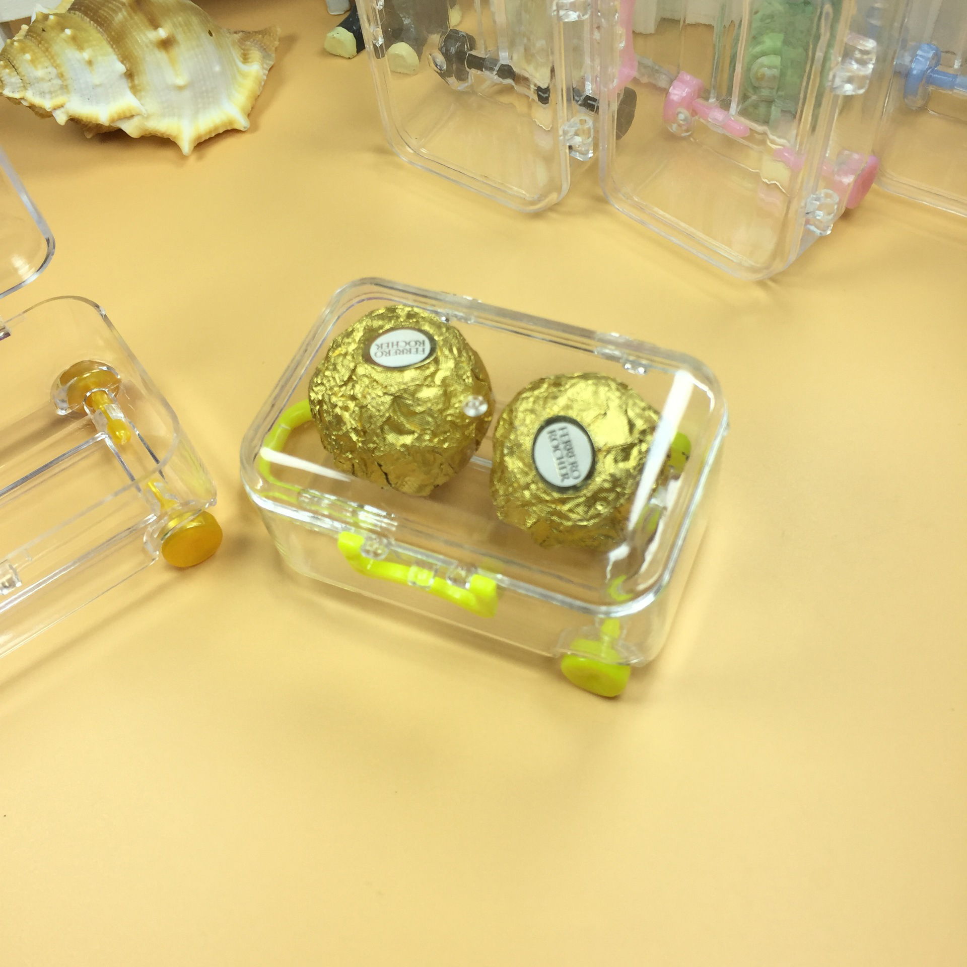 Clear Plastic Trolley Case/Suitcase Candy Box 3