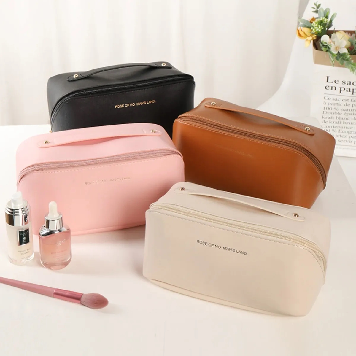 Square toiletry bag 4