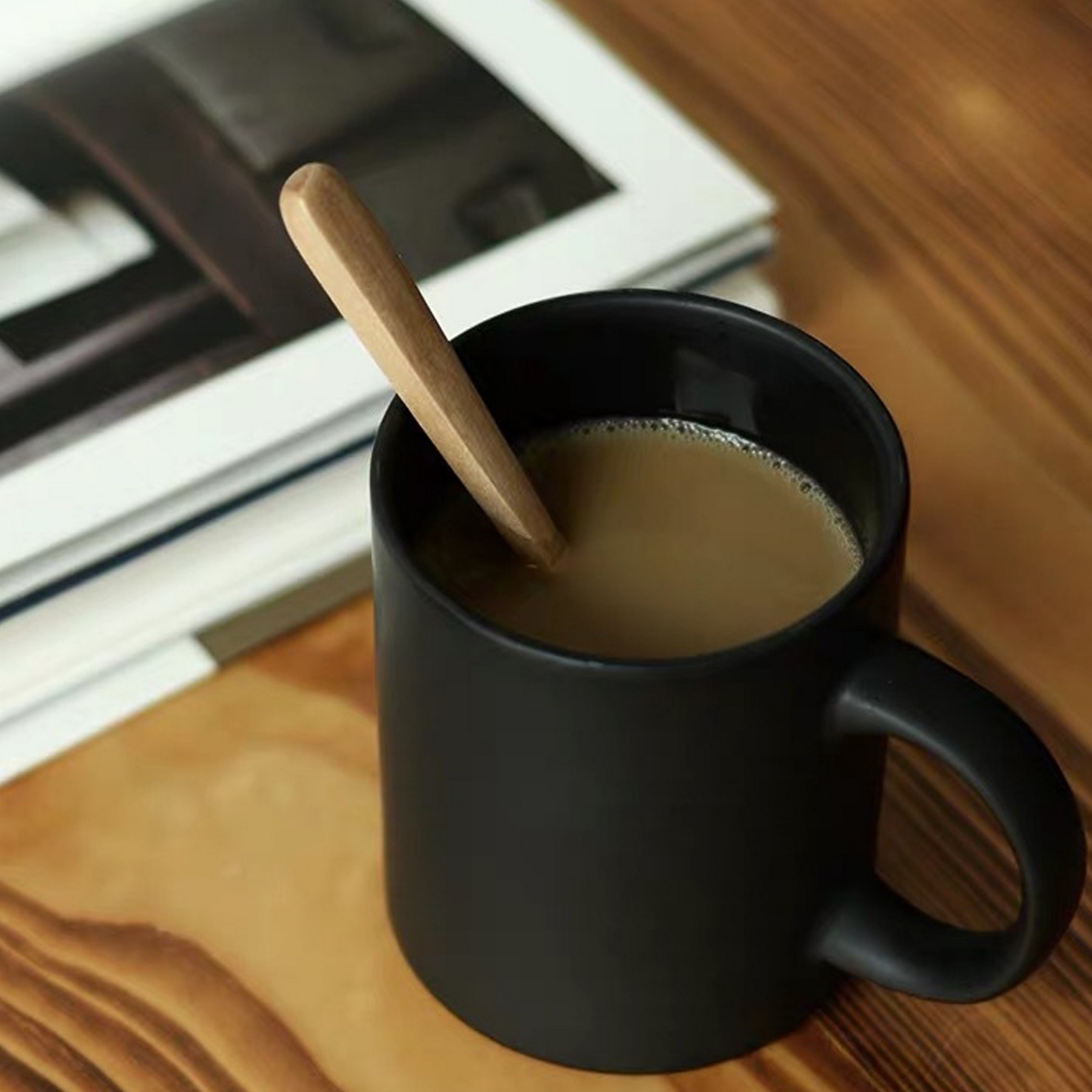 Stoneware Mug With C-Handle 2