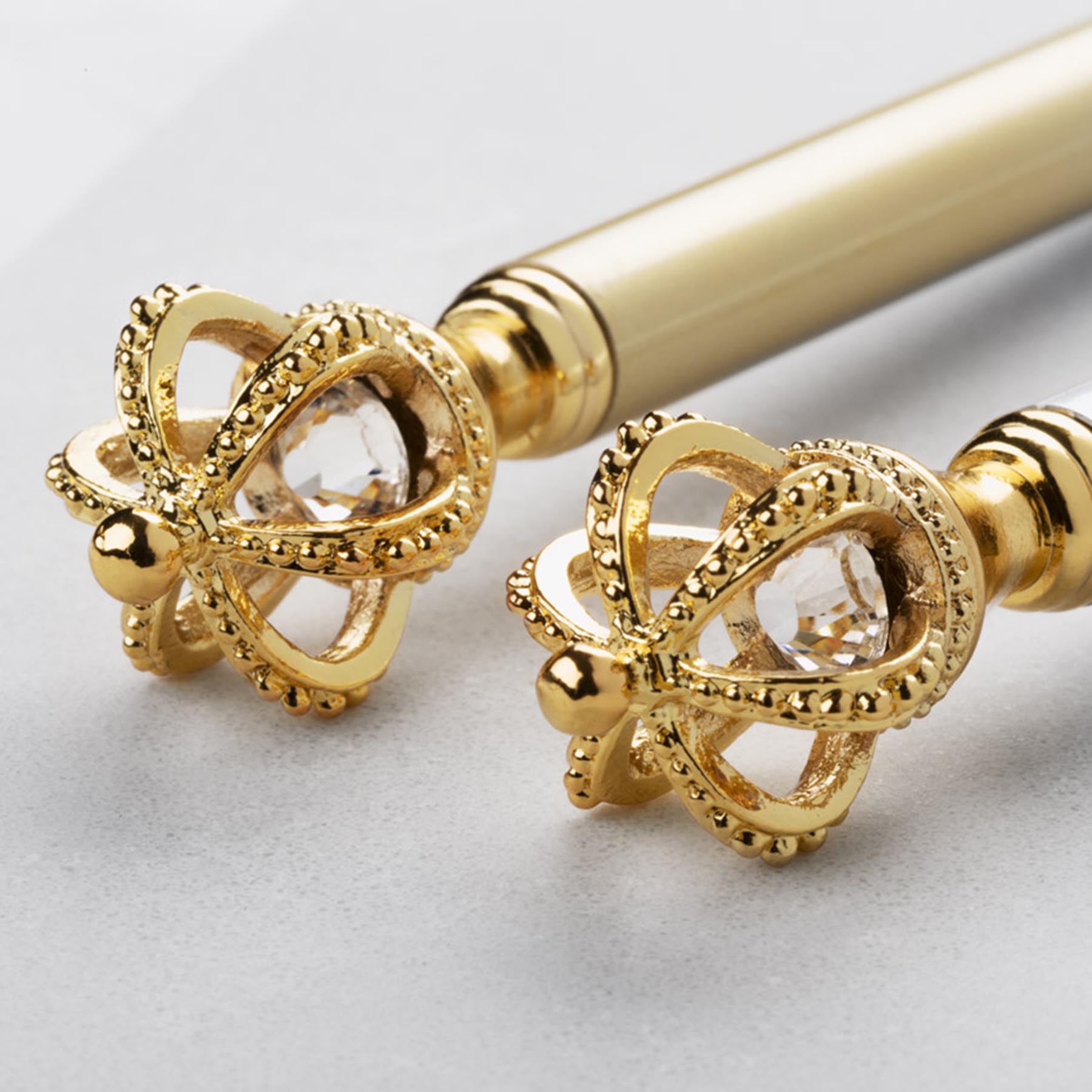 Diamond Encrusted Crown twist action metal ballpoint pen 4