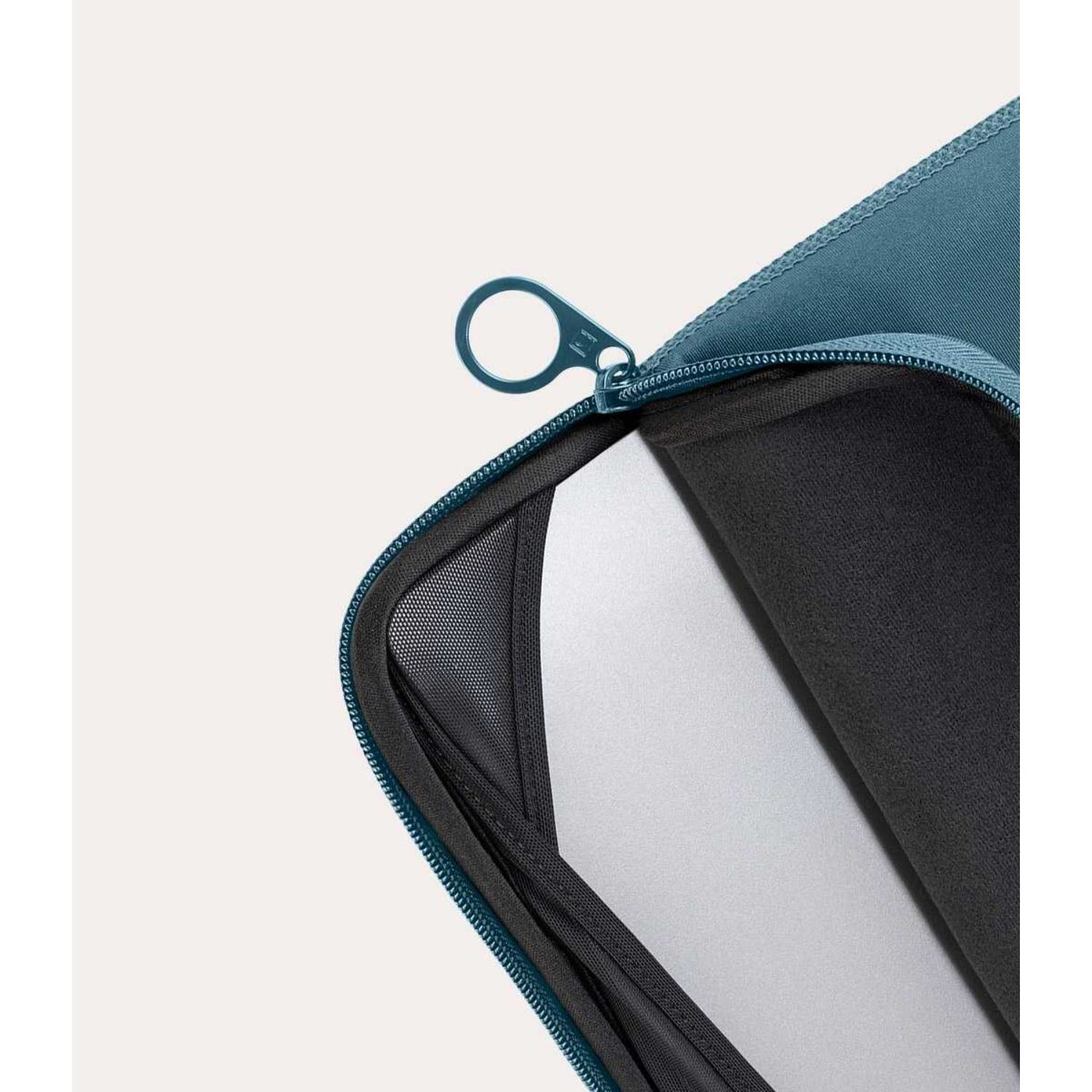 TUCANO® - Italy Recycled Anti-Slip Business 14" Laptop Sleeve 7