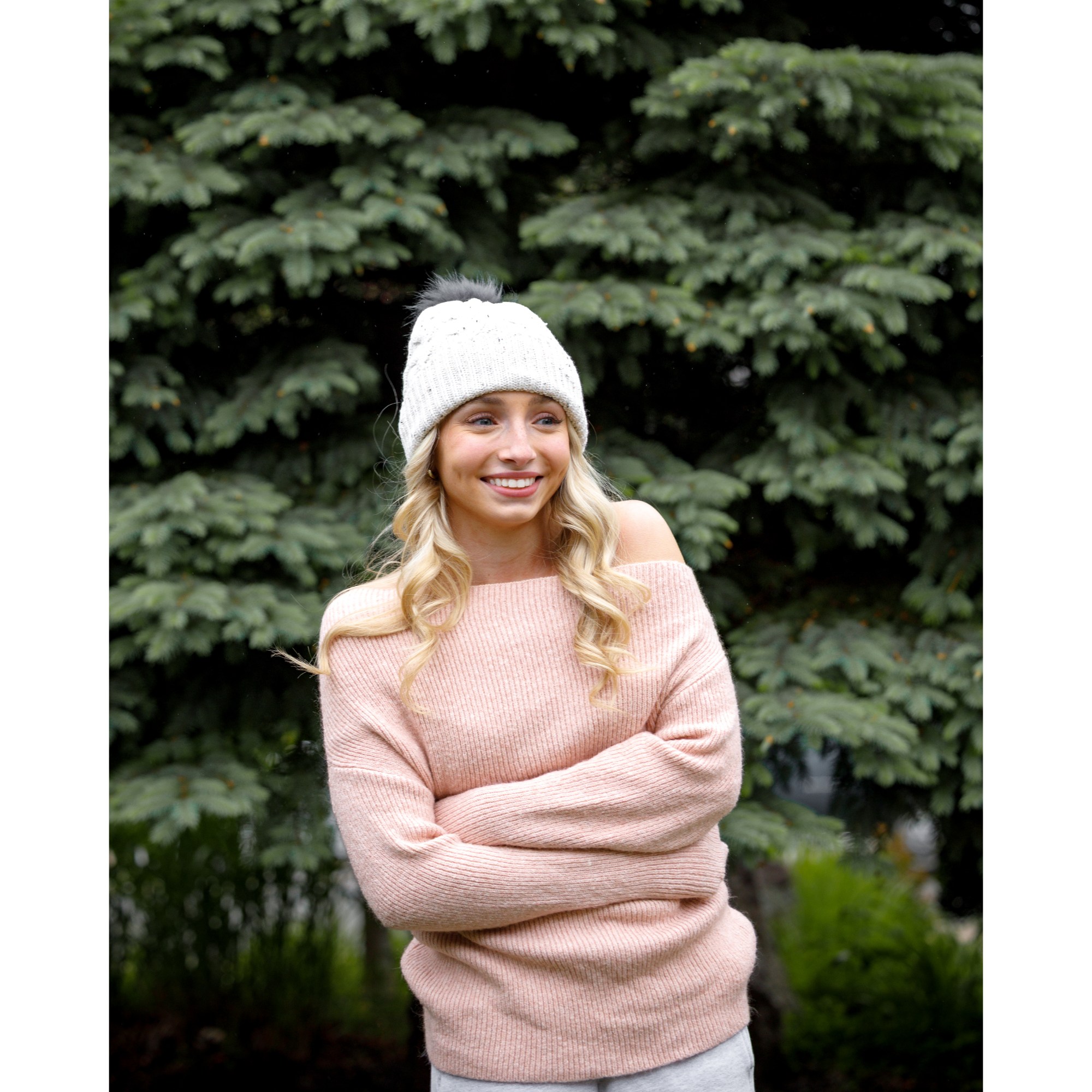 Ahead Speckle Pom Knit Hat 2