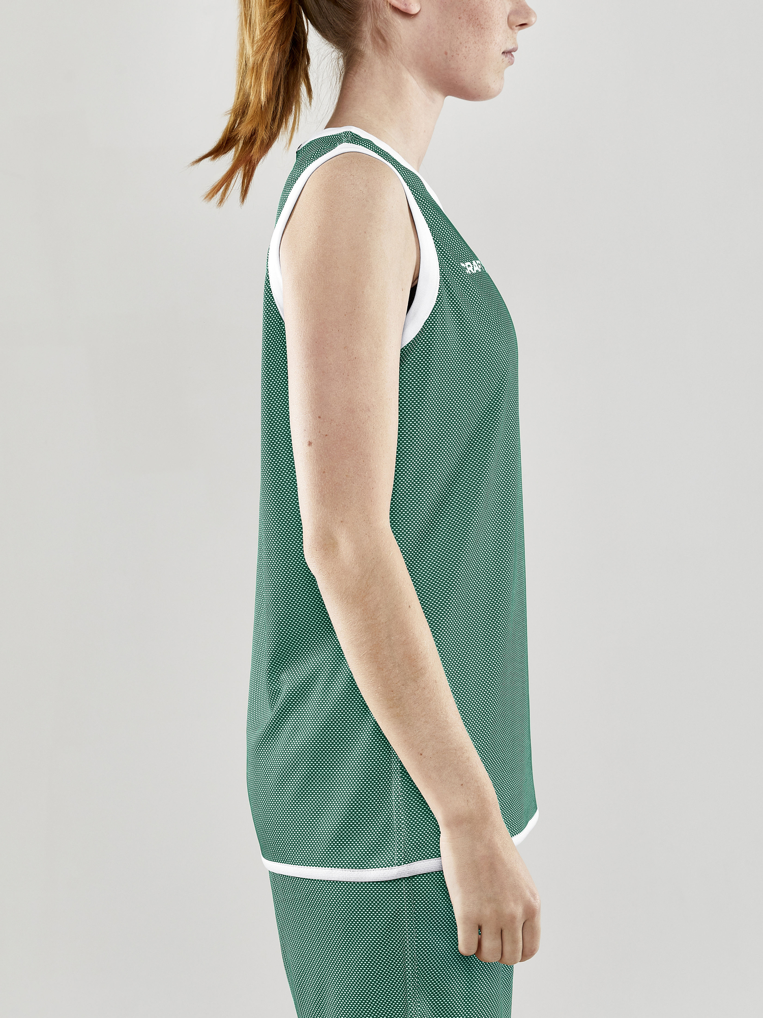 PROGRESS REVERSIBLE BASKET SINGLET W 33
