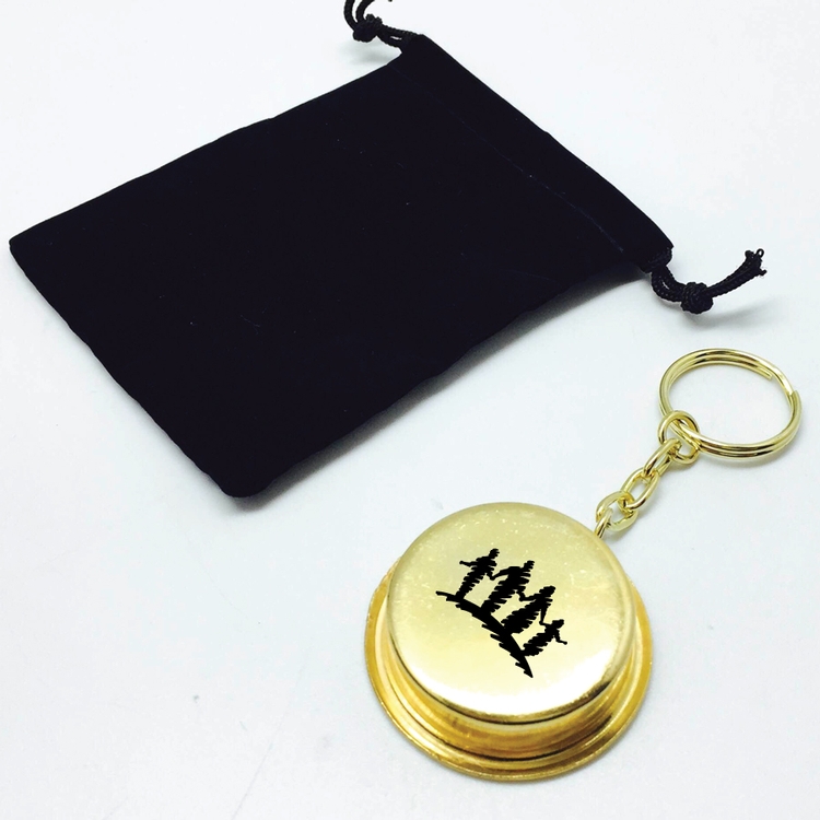 vintage Brass Compass Keychain in velveteen pouch 7