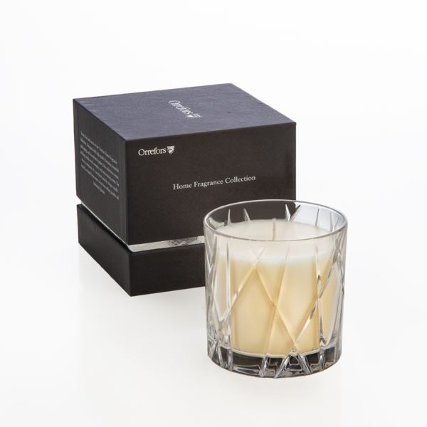 CITY CANDLE WARM AMBER OAKMOSS 2
