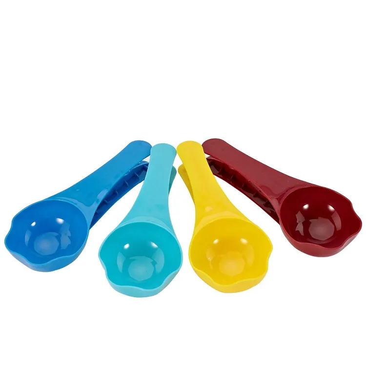 Pet Food Scoop with Bag Clip 5