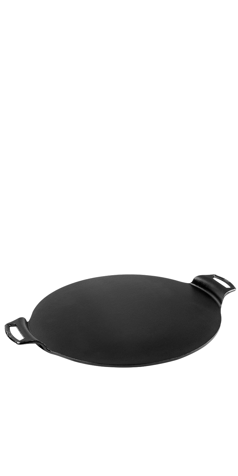 Lodge® 15" Seasoned Cast Iron Pizza Pan 1