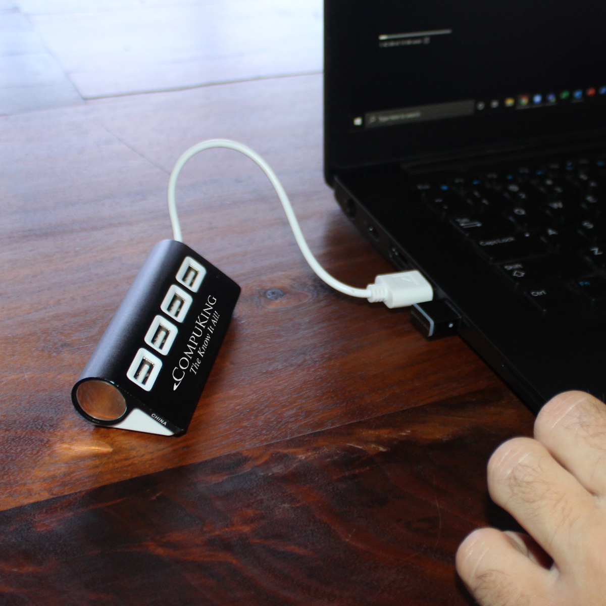 4-Port Aluminum Wave USB Hub 7