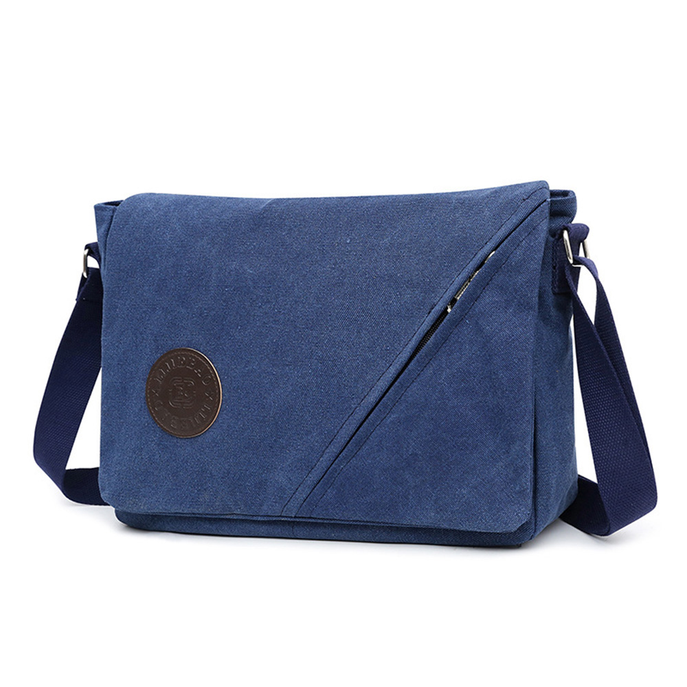 Large-capacity Casual Messenger Bag 1