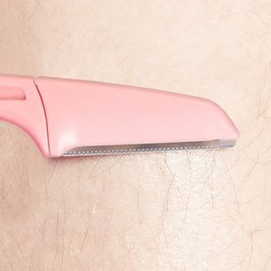 Eyebrow Razor With Precision Cover 4