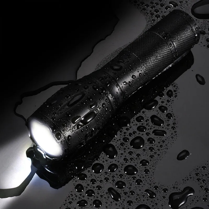Retractable Zoom Flashlight With Lithium Battery 1