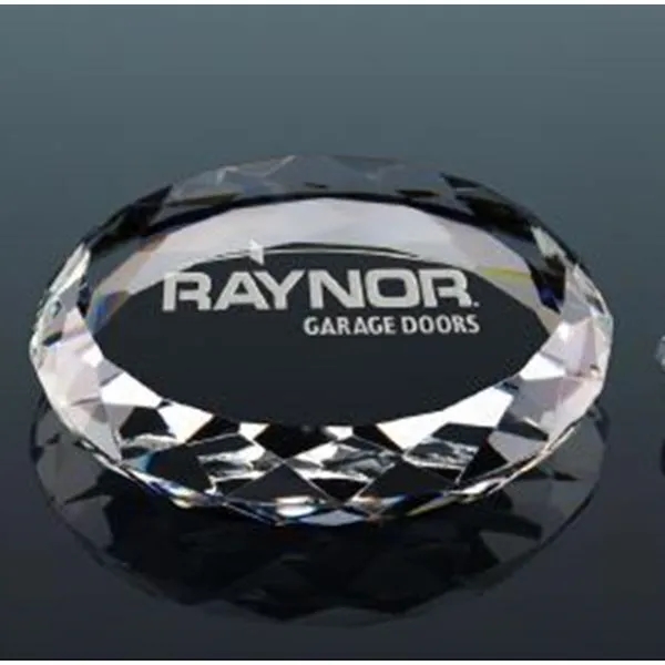 Round Pinnacle Paperweight 1