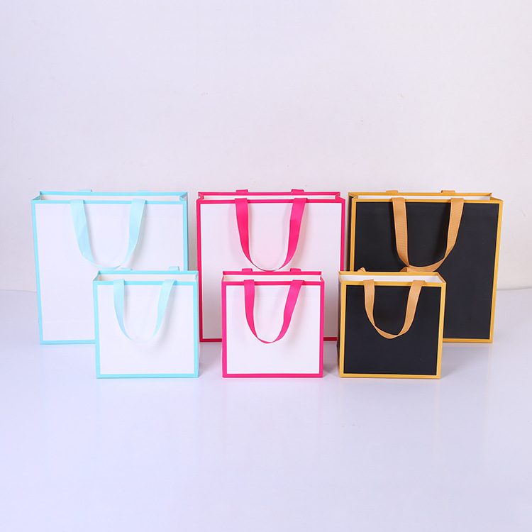 Cardboard shopping handbag