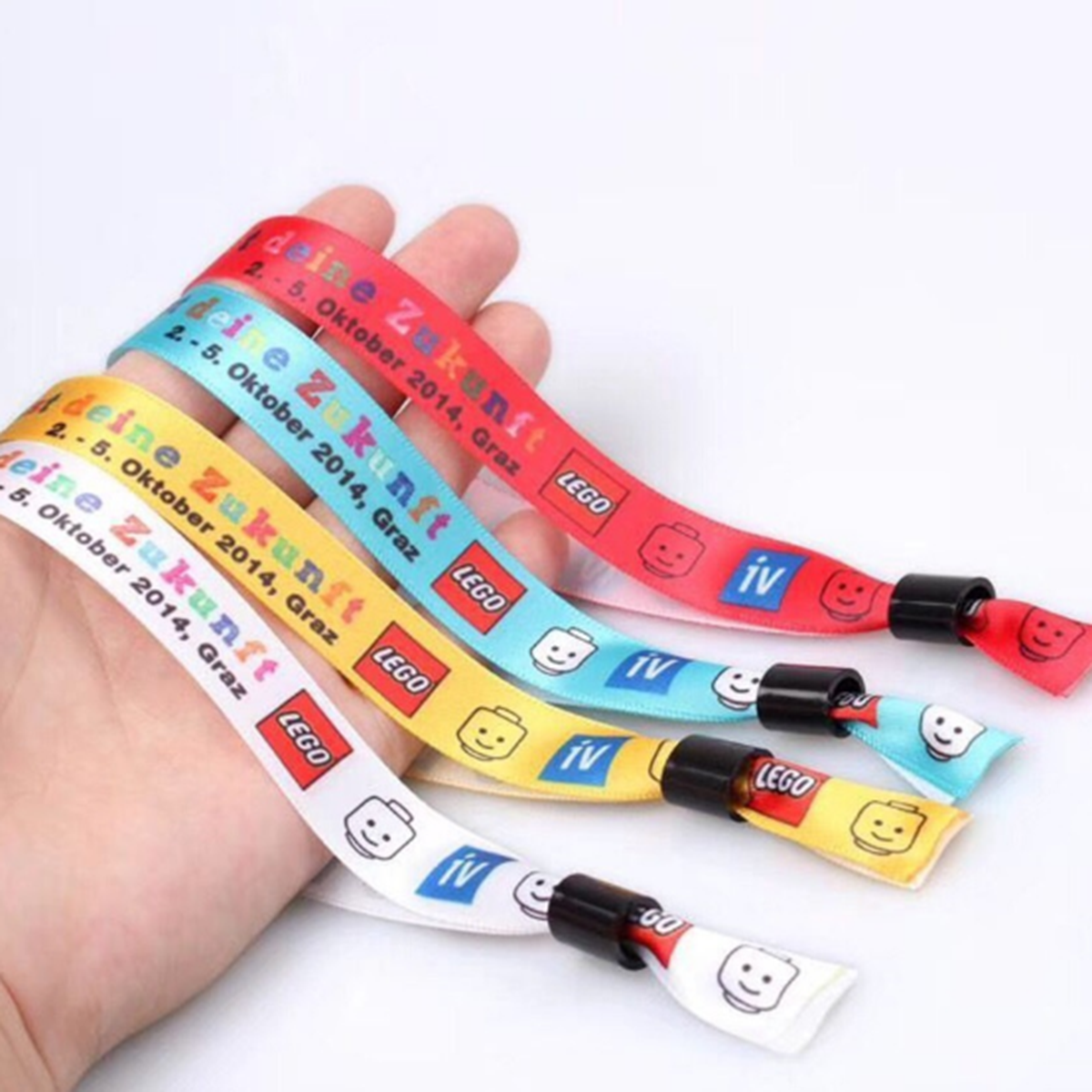 Locking Closure Bracelet Wristbands 1