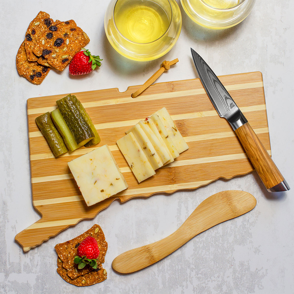 Connecticut Charcuterie Board with Spreader Knife Gift Set 5