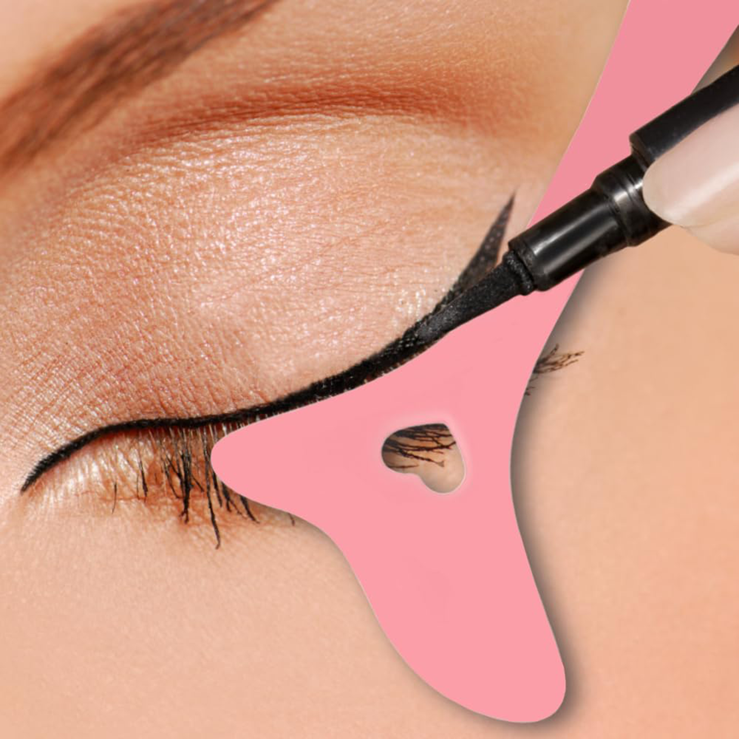 Resusable Silicone Eyeliner Stencils Wing Tips Aid 3