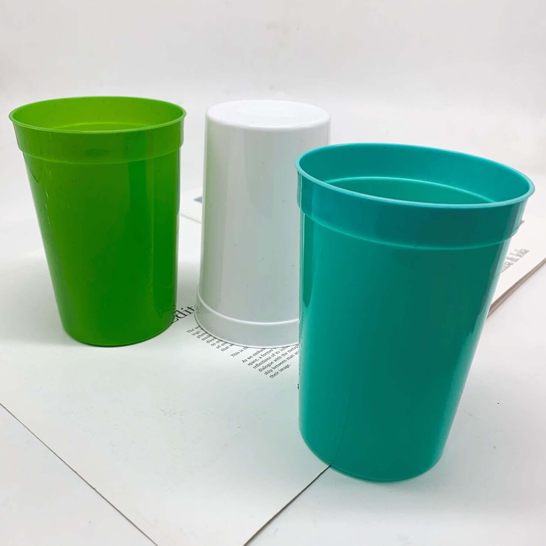 16oz Reusable Plastic Party Cup 1