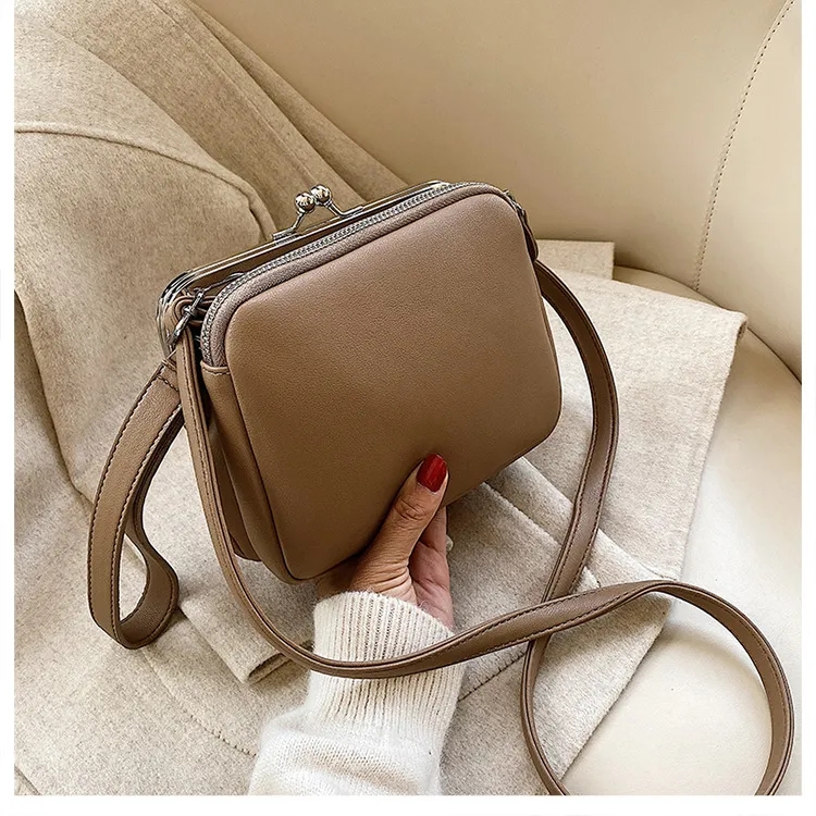 Vintage double clamped bag Stylish simple single shoulder cr 9