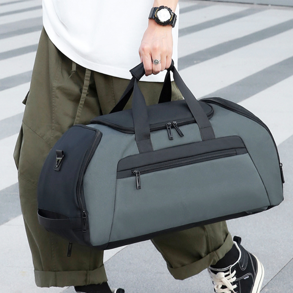 Travel Duffel Bag with Independent Shoe Compartment 1