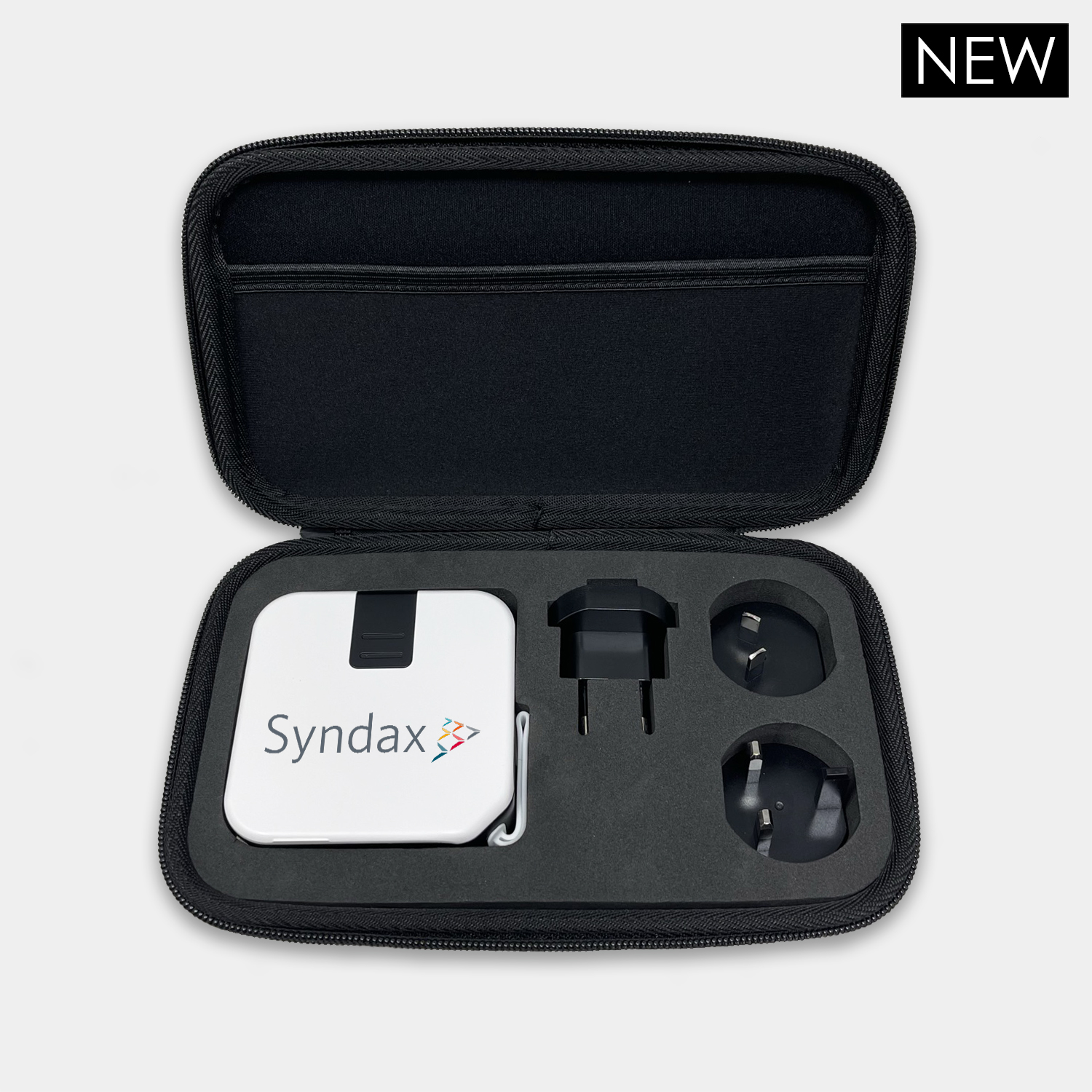 Traveler Qi 3 0 Power Bank And Universal Travel Adapter Set