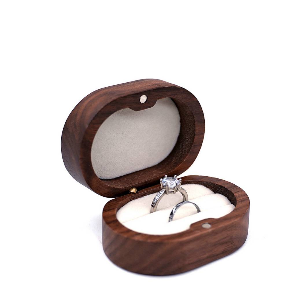 Oval Ring Box(Clear Top Optional) 6