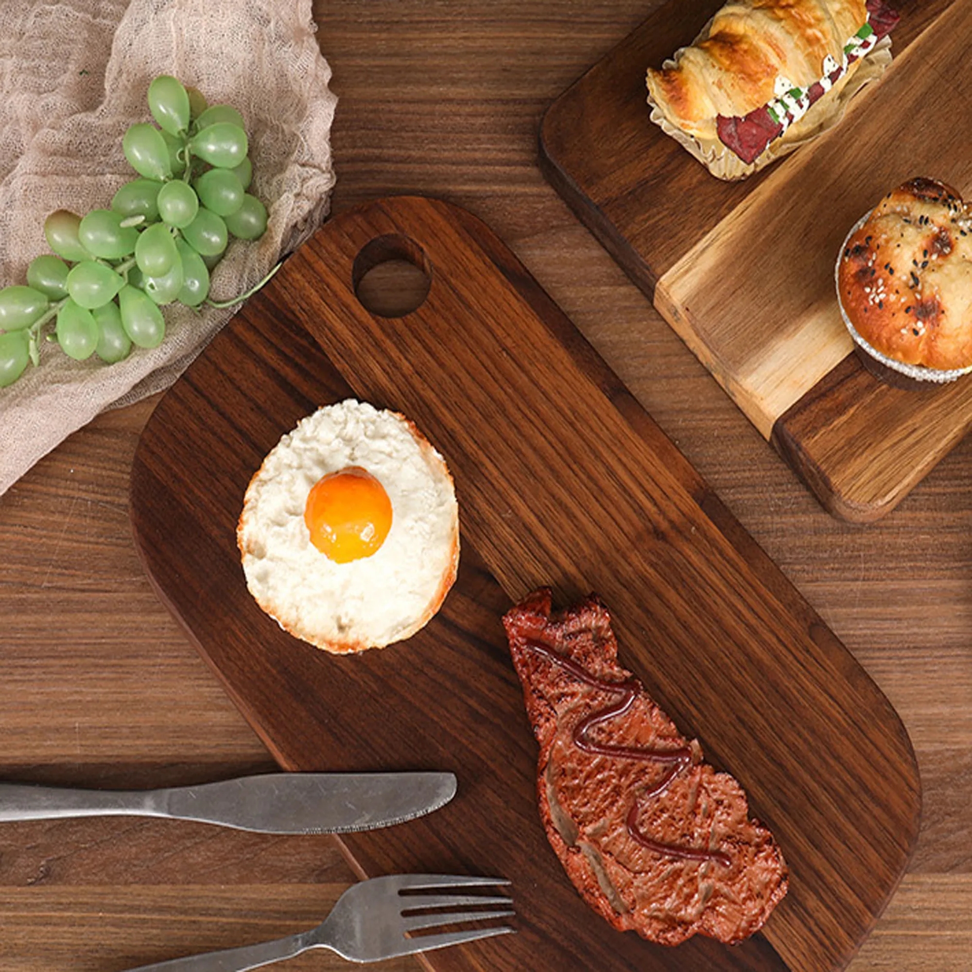 Walnut Cutting Board 1