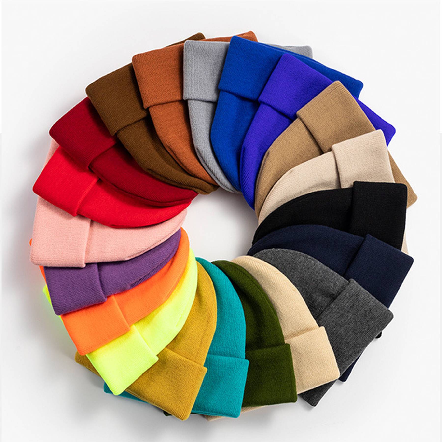 Women's gloss plate solid color acrylic beanie 3