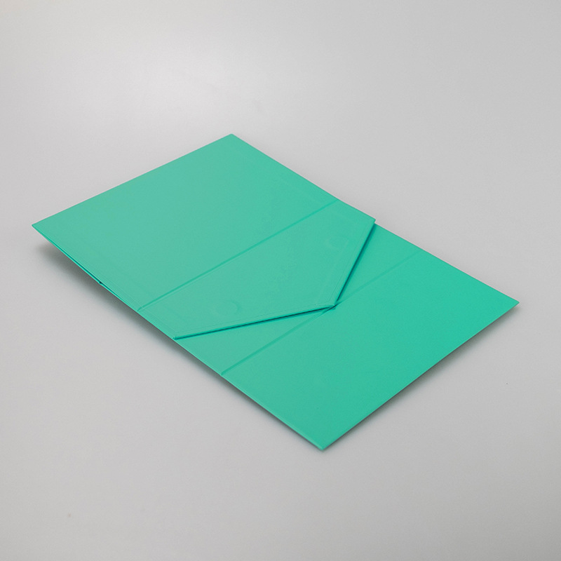 Magnetic gift box 2